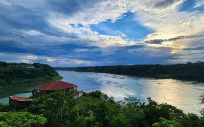 Planeje seu Roteiro de Viagem com Guias Completos 10 Marco das Três Fronteiras: Guia Completo para Visitar