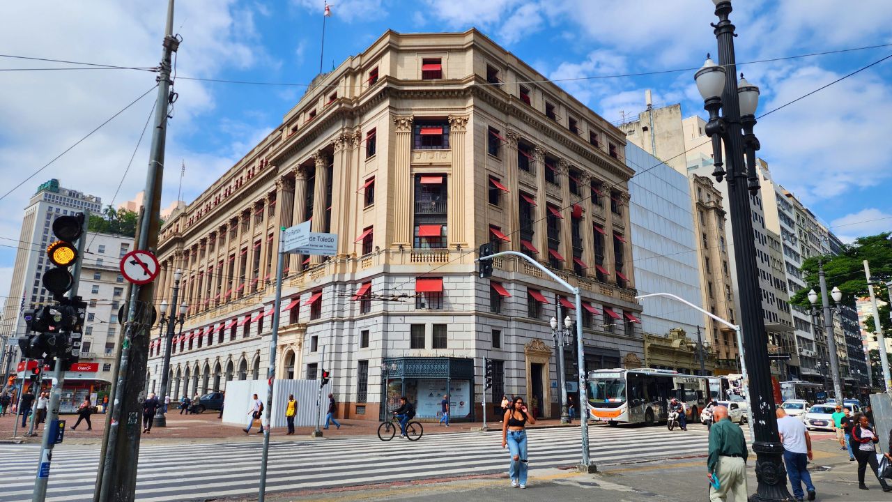 O que fazer em São Paulo em um dia: roteiro completo pelo centro e Paulista 2 shopping light sao paulo • Rota dos Viajantes