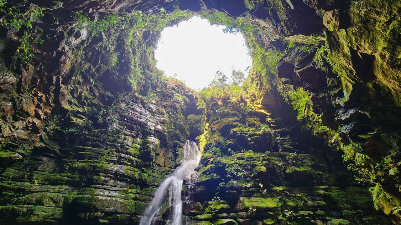 Buraco do Padre: Guia Completo com Trilhas e Dicas 1 Buraco do Padra em Ponta Grossa