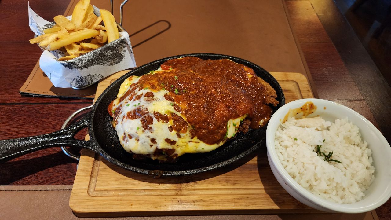 Onde comer em Florianópolis: 12 lugares imperdíveis com preços 2 didge file parmegiana florianopolis • Rota dos Viajantes