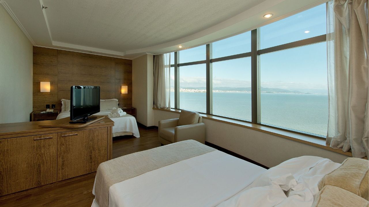 O que fazer em Florianópolis: o melhor da ilha em 3 dias 4 majestic florianopolis • Rota dos Viajantes