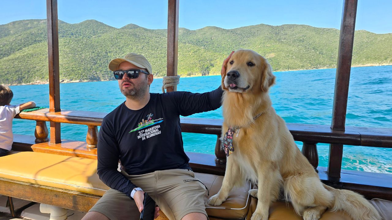 Passeio Don Juan em Arraial do Cabo: catamarã Passeio Don Juan em Arraial do Cabo: catamarã