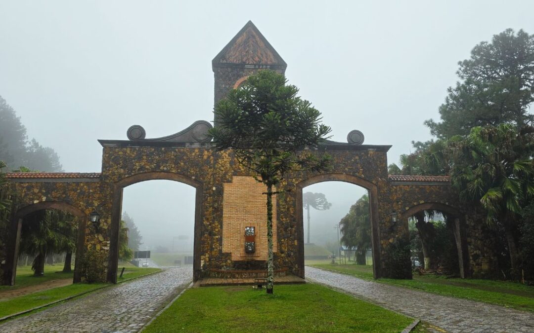 Passeio por Morretes e Antonina saindo de Curitiba de carro
