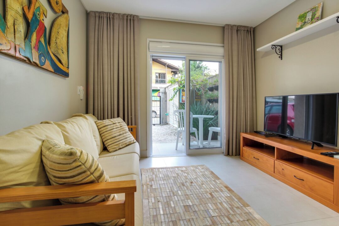 Residencial Casa Flora em Bombinhas - Apartamentos Completos