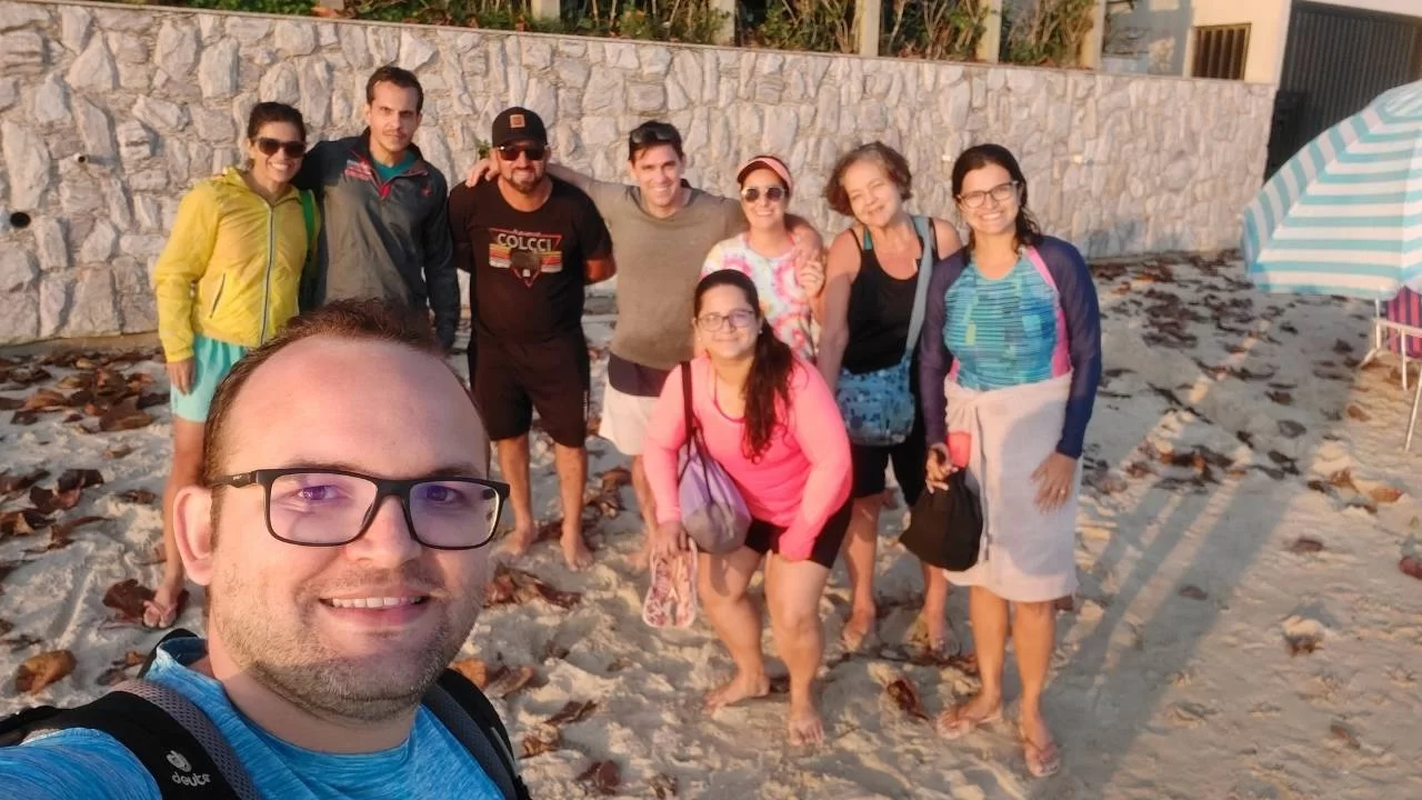 Passeio de Barco até a Ilha do Macuco em Bombinhas 2 todo mundo • Rota dos Viajantes