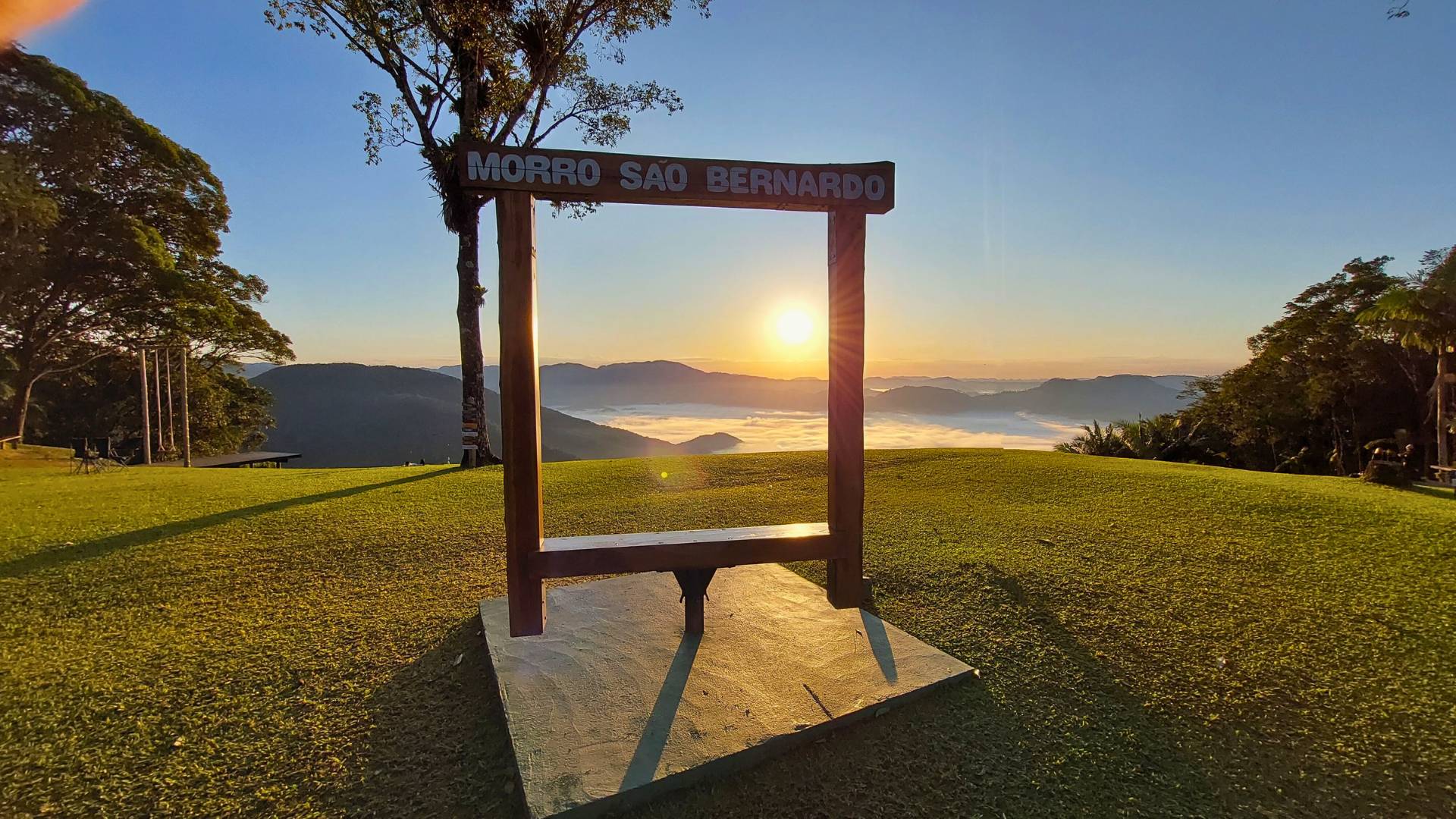 Camping Morro São Bernardo: Nascer do Sol Incrível Camping Morro São Bernardo: Nascer do Sol Incrível