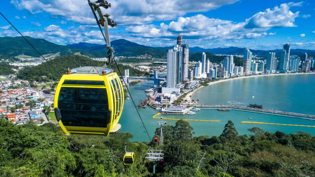 Atrações para Fazer com Crianças em Santa Catarina 2 Parque UniPraias Balneario Camboriu • Rota dos Viajantes