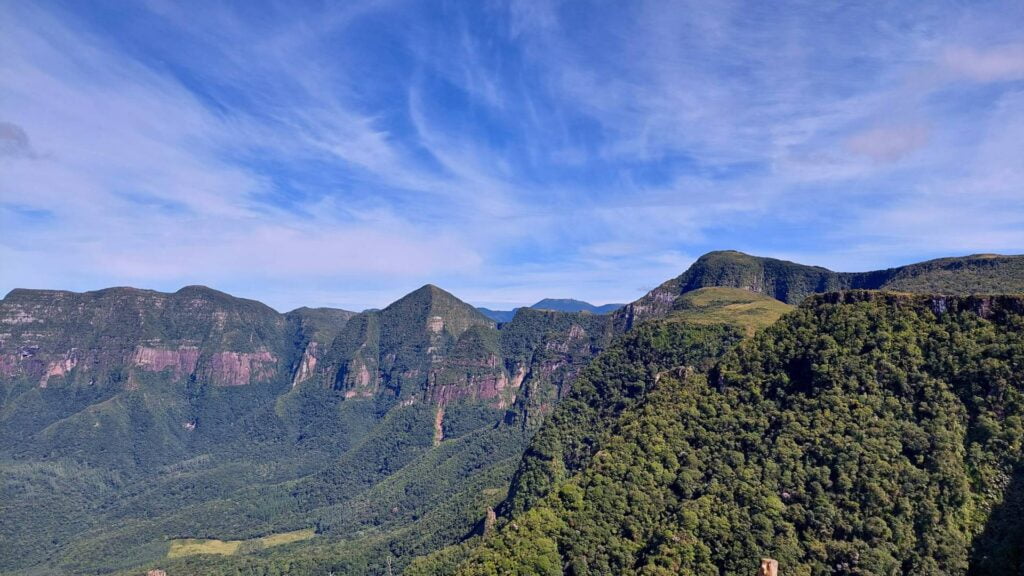Descubra Urubici: Serra e Altos do Corvo Branco 4 piramides sagradas • Rota dos Viajantes