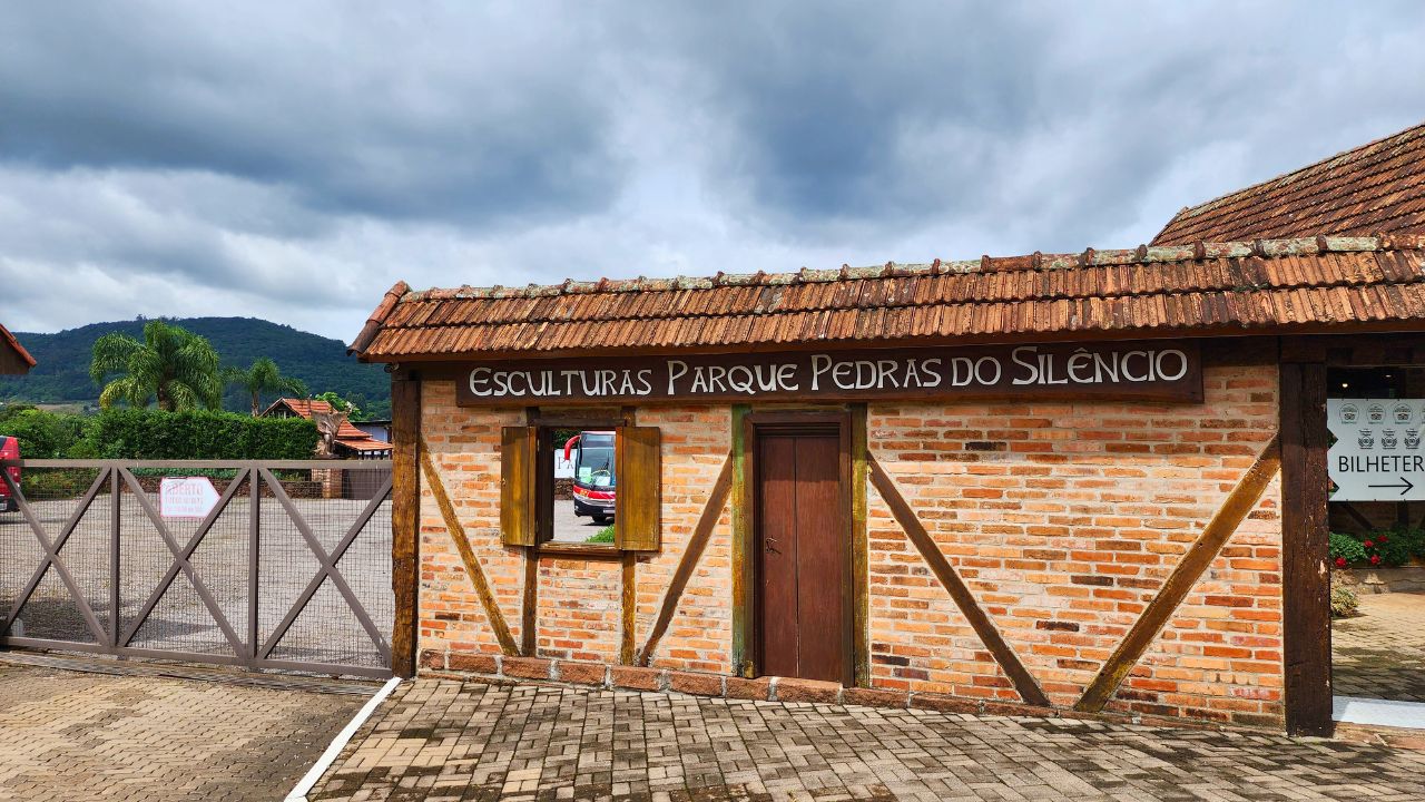 Guia do Parque Pedras do Silêncio em Nova Petrópolis