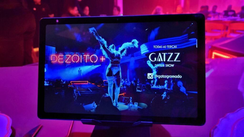Gatzz: Experiência de Fondue e Espetáculo em Gramado 5 tablet gatzz gramado • Rota dos Viajantes
