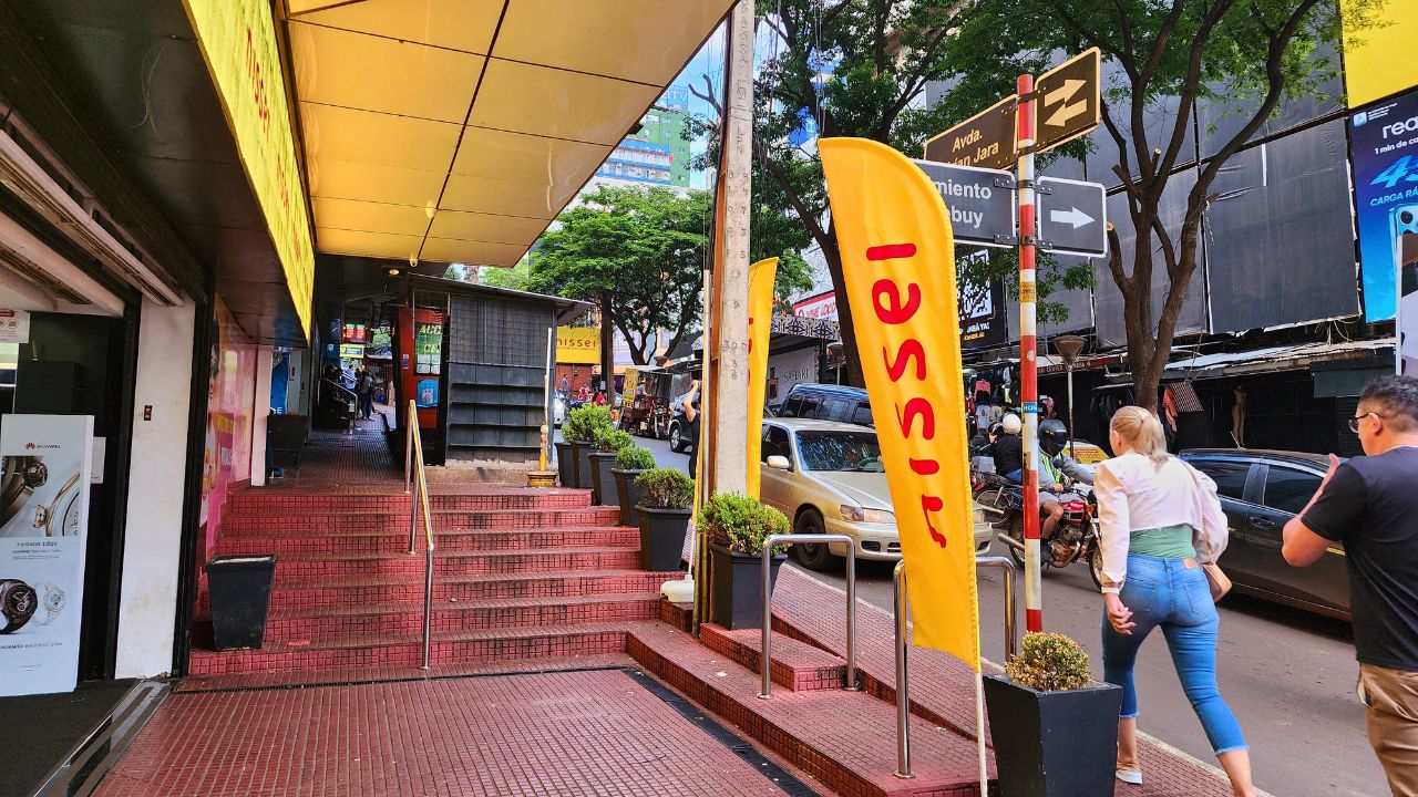 A verdade sobre fazer compras no Paraguai em Ciudad del Este 1 nissei paraguai • Rota dos Viajantes