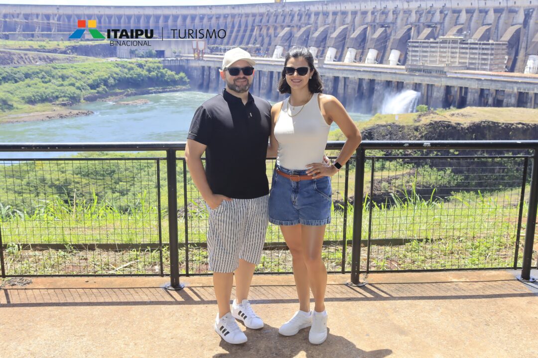 Mirante Central Usina Itaipu &bull; Rota dos Viajantes