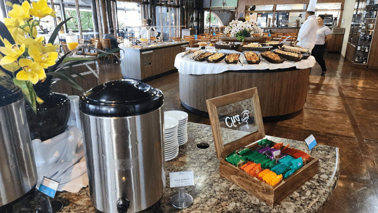 Café da Manhã nas Cataratas - Restaurante Porto Canoas