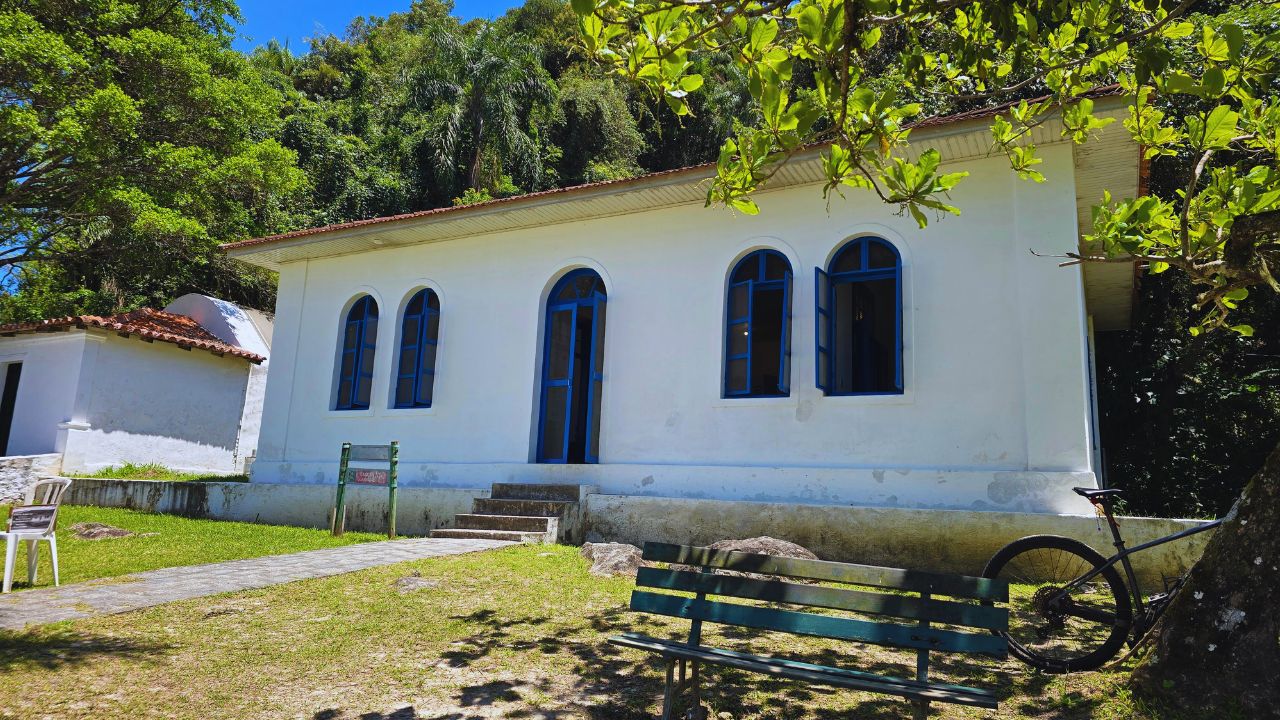 Ilha do Mel: Roteiro Completo em 2 dias com Valores 4 museu ilha do mel • Rota dos Viajantes