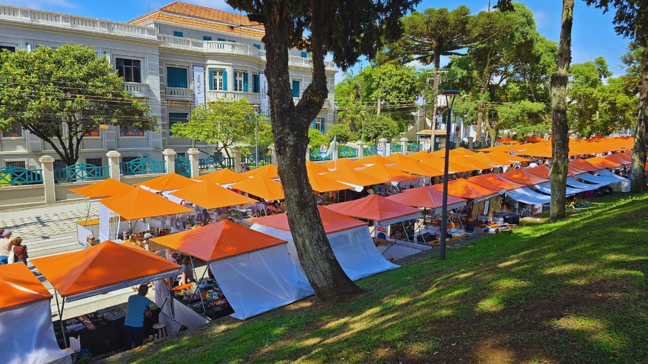 Restaurantes em Curitiba: o que vale comer e quanto custa 4 feira largo da ordem curitiba • Rota dos Viajantes
