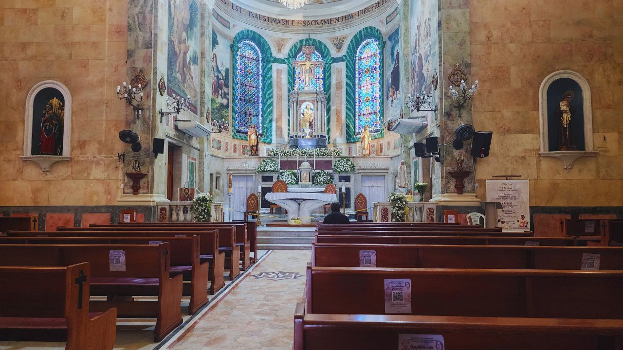Guia Completo Manaus: o que fazer, onde comer e como aproveitar de verdade 3 igreja sao sebastiao manaus • Rota dos Viajantes